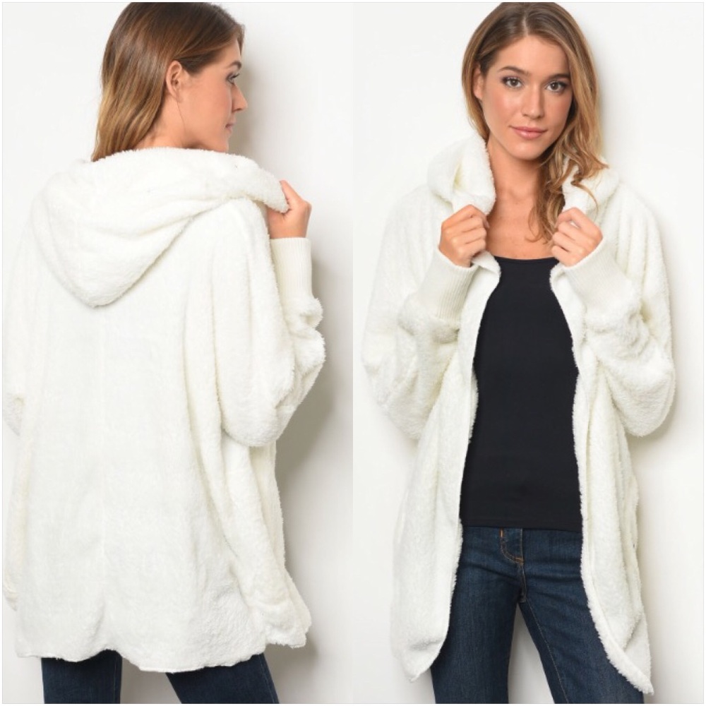 Lucious Soft Off White Sweater Jacket O/S 2-12 - Picture 4 of 7